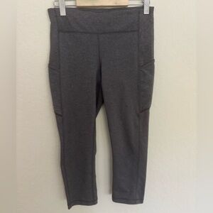 Lululemon Gray Capri Leggings w/Side Pockets 10